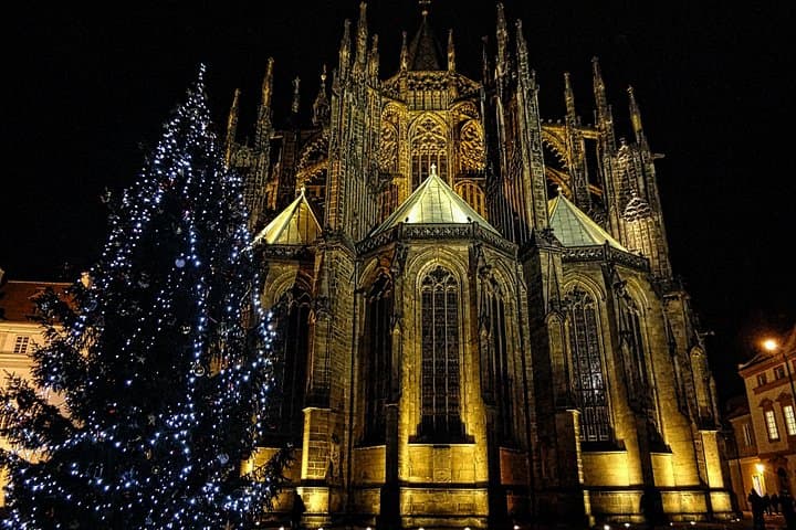 Private Christmas Walking Tour in Prague