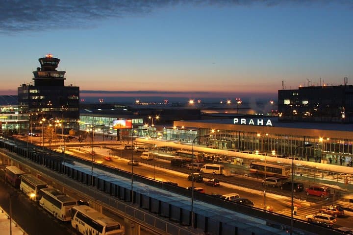 Transfer from Vaclav Airport (PRG) to Prague City Center