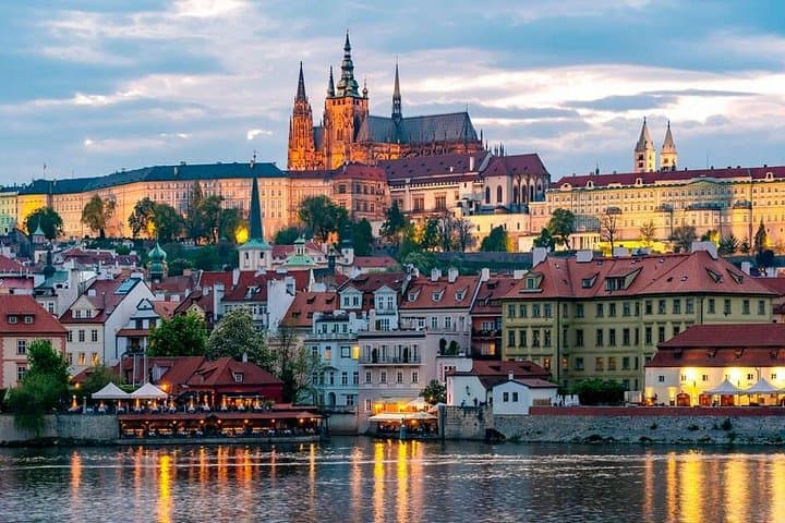 Transfer from Prague City Center to Vaclav Airport (PRG)