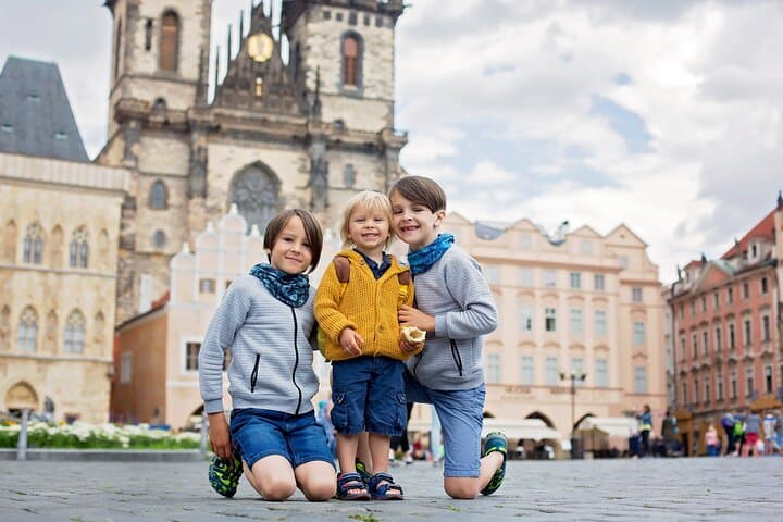 Prague Hradcany Castle, St Vitus Cathedral Tour with Tickets