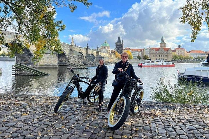 Prague on Stylish Retro styled E-Bike - Viewpoints & Sightseeing