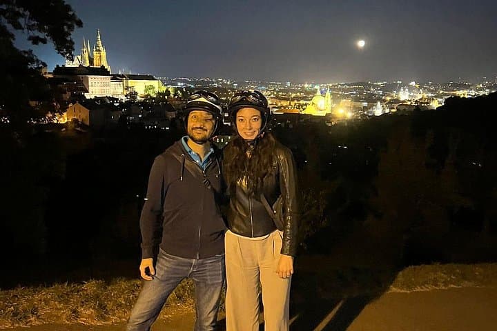 Electric Trike Night Tour in Prague - Live Guided