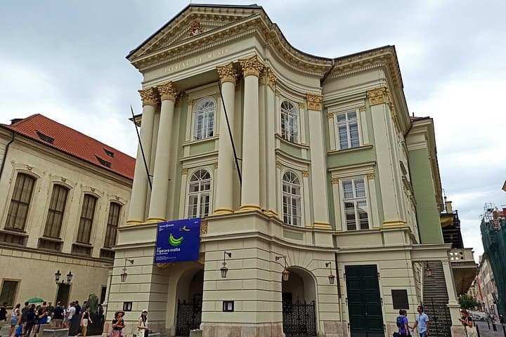 Private Old Town and Jewish Walking Tour