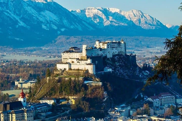 Private Transfer from Prague to Salzburg with local English-speaking driver