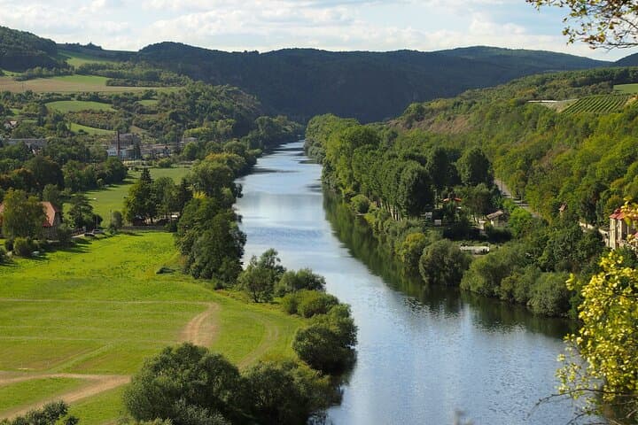 Private tour to Krivoklat, incl. admission, transfers, and train