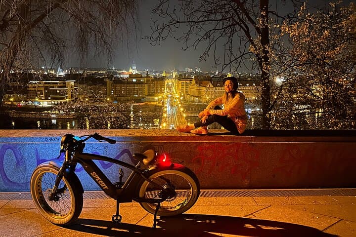 Retro Style E-Bike Night Tour in Prague - Live Guided