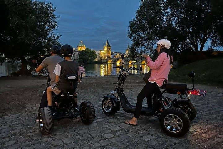 Fun Trike Tour in Prague with Guide