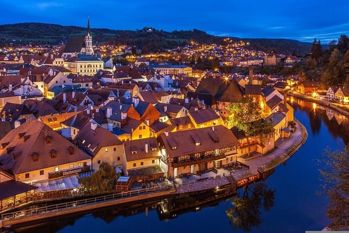 Prague: Tour to Vienna via Cesky Krumlov