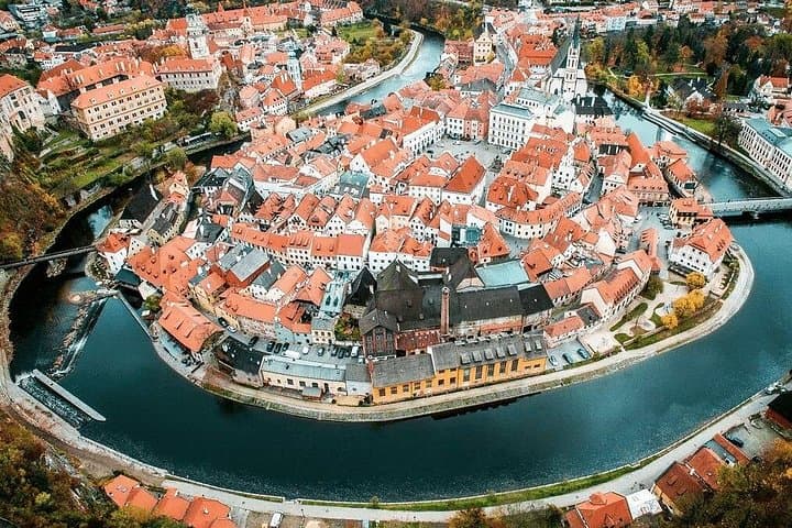 Private 2-Day Tour Prague to Salzburg Via Cesky Krumlov