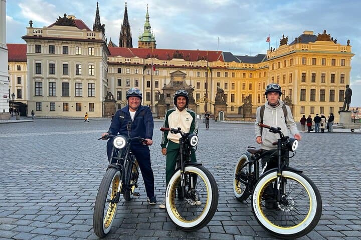 Ebike tour in Prague - Express Tour