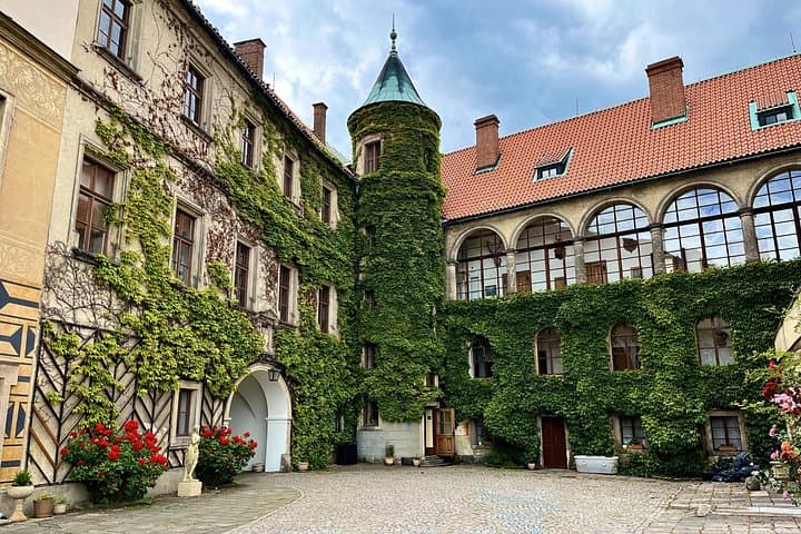 Discover Bohemia: Easy Hike, Castle Lunch & Craft Brewery