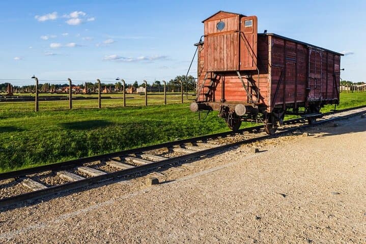 Private Tour to Auschwitz from Brno