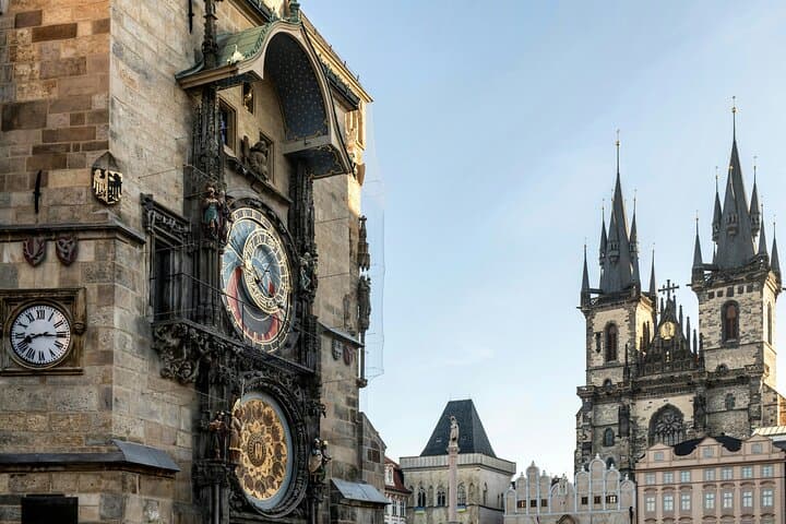 wolfgang-weiser-AlzEfWfvjLM-unsplash-SANDEMANs Tours Prague Astronomical Clock