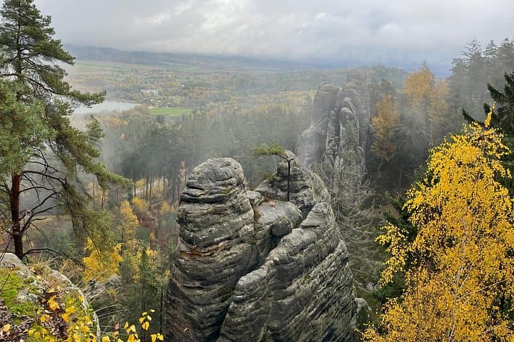 Discover Bohemia: Easy Hike, Castle Lunch & Craft Brewery