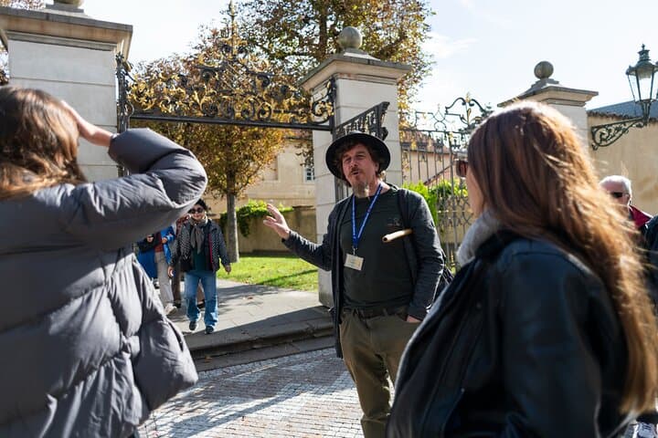 Prague Castle Entry Ticket with Guide and River Cruise