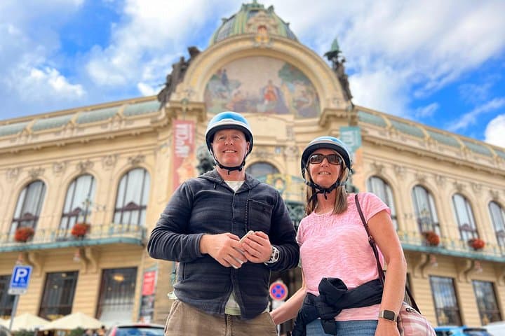 The Highlights of Prague on eBike or electric Scooter