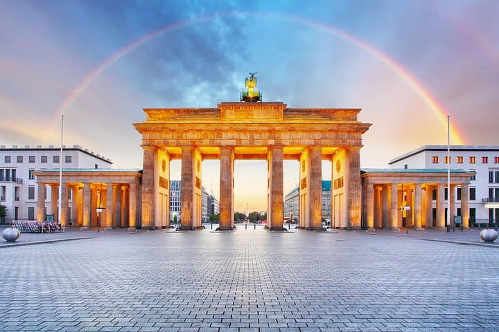 Prague to Berlin - private transfer with 2 hours of sightseeing