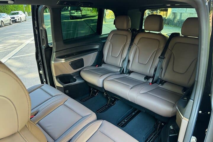 Prague Private Transfer to / from Prague Airport