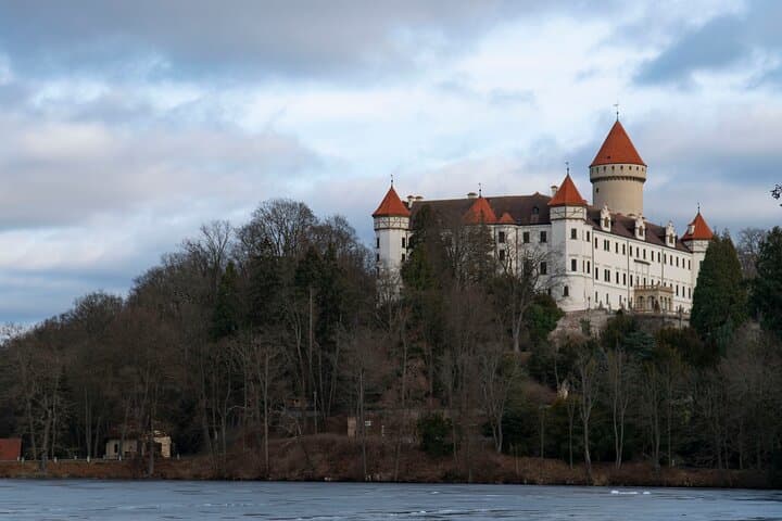 PRIVATE Tour to Konopiste Castle from Prague Admission Included