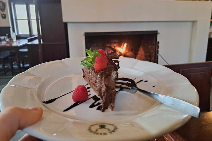 Chocolate tart with the fireplace atmosphere