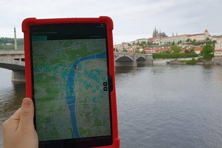 Treasure Hunt Prague - GPS game with tablets