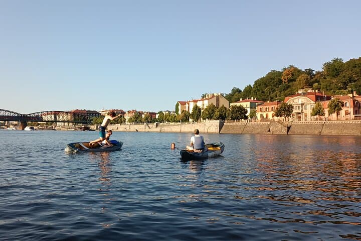 Canoe Prague – Splash into Fun!