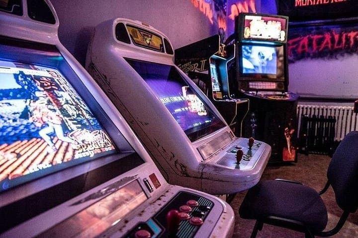 Cyber Arcade: 180+ Unlimited Play Retro & Modern Arcade Machines