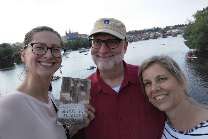 Prague easy walking tour: current life & Slivovitz museum visit