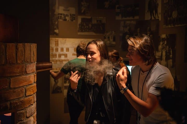 Prague easy walking tour: current life & Slivovitz museum visit