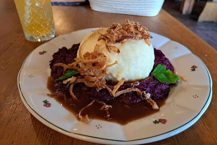 Lunch in Restaurant v Ruthardce