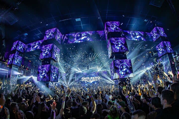Prague : Boat Party + Epic NightClub After Party