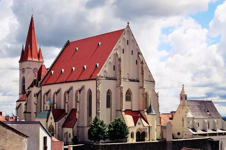 The Center of Znojmo : A Self-Guided Audio Tour