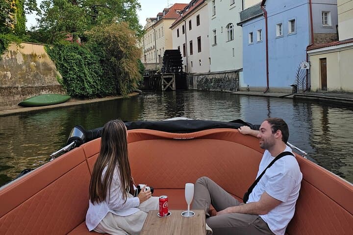 Private Prague boat cruise