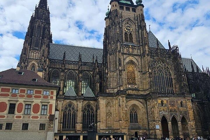 Grand Royal Prague Tour