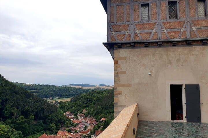 Private Karlstejn castle trip from Prague with Lunch & Admission