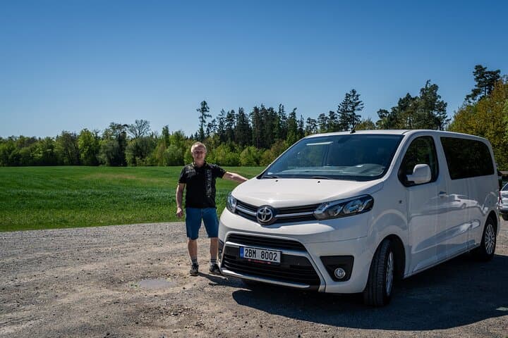 Private transfer from Prague to Budapest