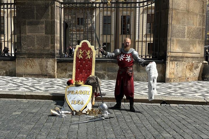 Private Prague Tour with Transfers and Local Tastings