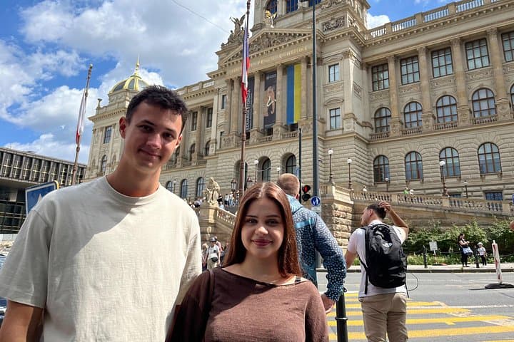 Private Prague Tour with Transfers and Local Tastings