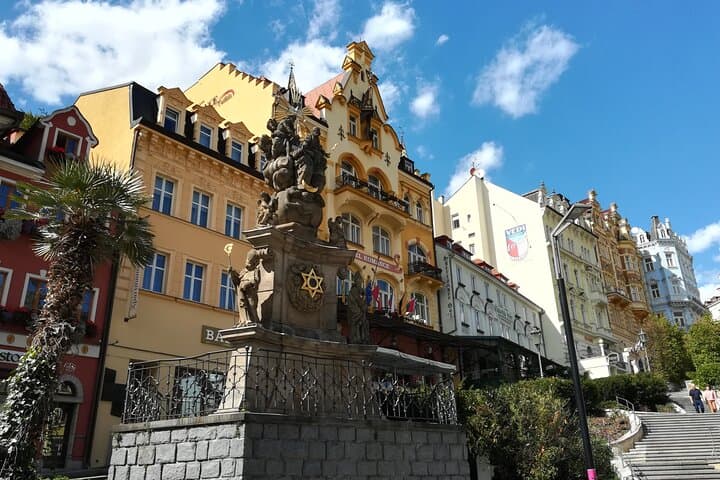 Excursion to Karlovy Vary from Prague in Spanish