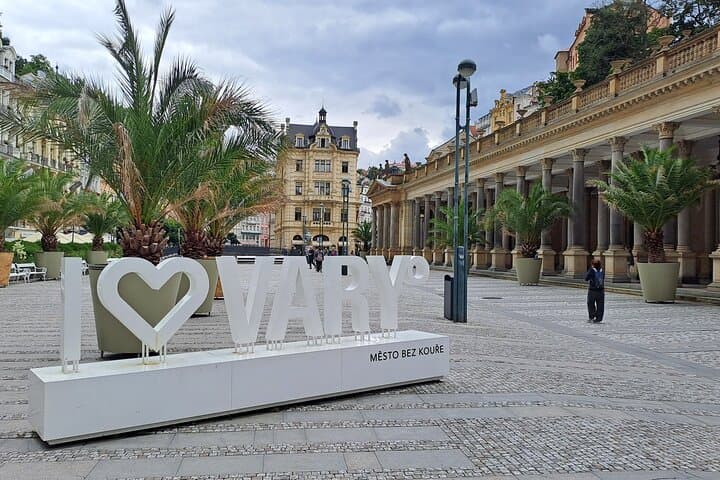 Excursion to Karlovy Vary from Prague in Spanish