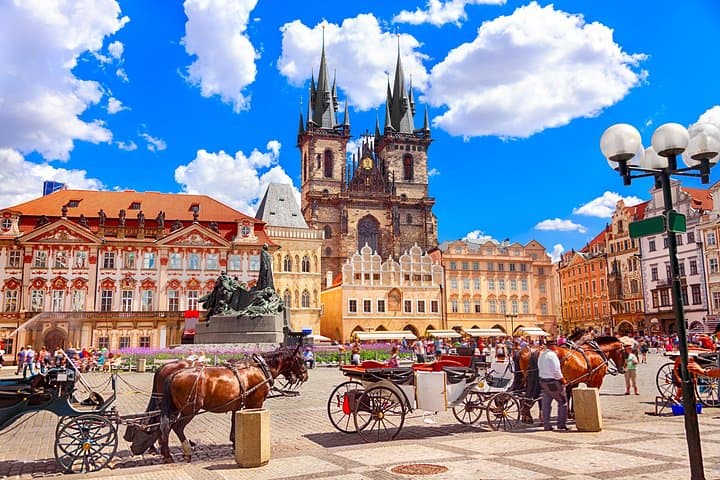 Private Transfer from Cesky Krumlov to Prague, English-speaking driver