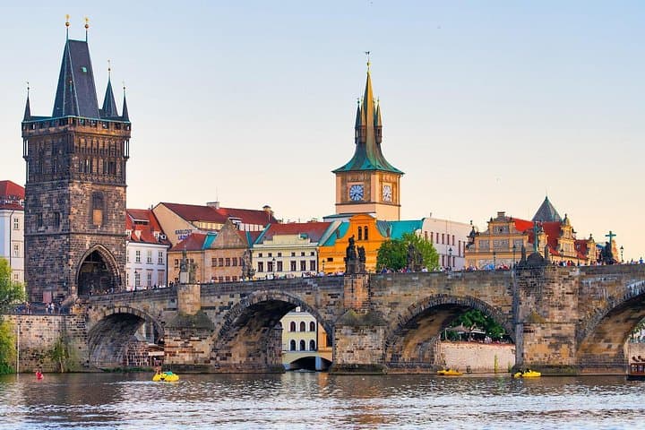 Private Transfer from Cesky Krumlov to Prague, English-speaking driver