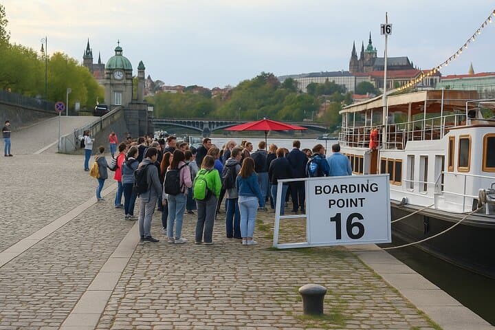 Advent Cruise with Traditional Sweets and Hot Drinks