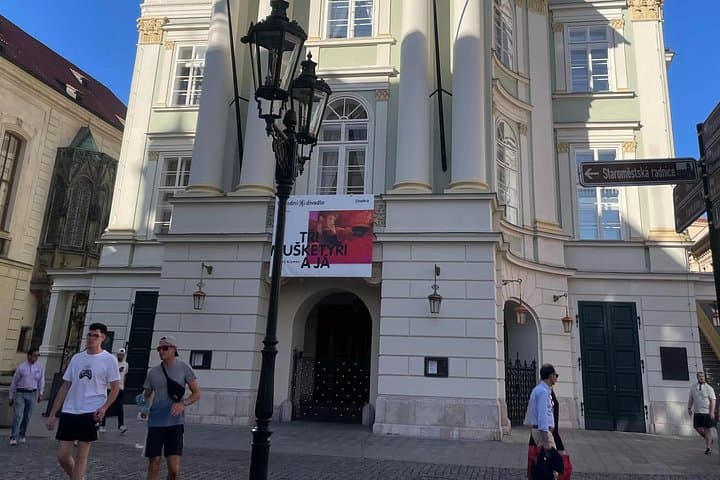 An Introduction to Prague: A Self-Guided Walking Tour