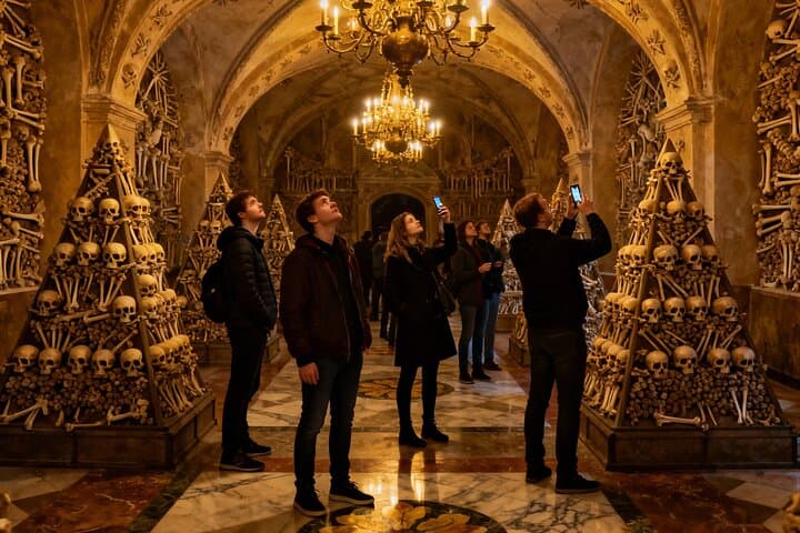 Private guided car trip to Kutna Hora from Praha with Bone Church