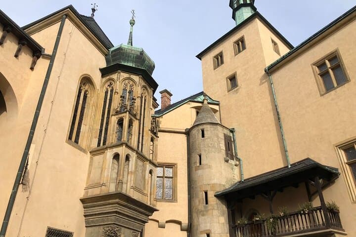 Cathedral and Bone church Tour from Prague to Kutna Hora