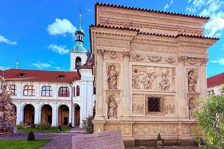 Prague History Highlights including Loreta Monastery tour
