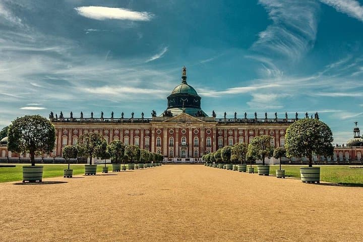 Prague to Berlin Private Transfer with 2 hours of Sightseeing
