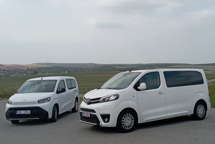 Private transfer from Prague to Budapest