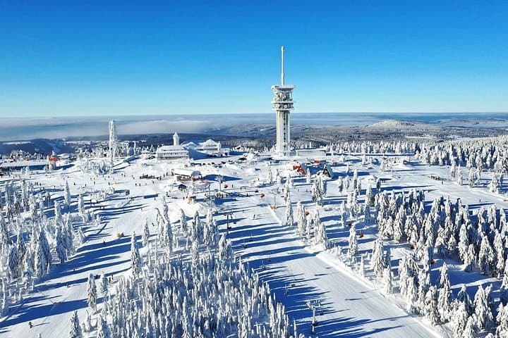 One Day Ski Adventure from Prague with Ski Instructor